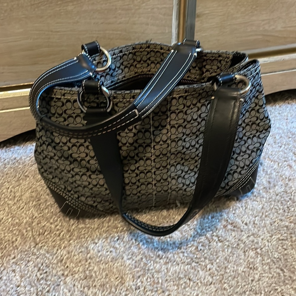 Patterned Coach bag - Picture 2 of 2
